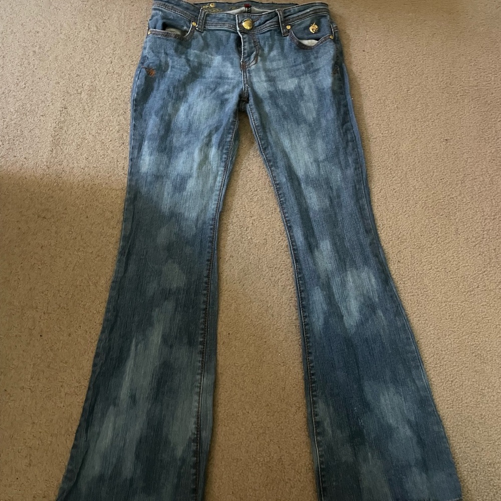 APPLE BOTTOM JEANS (SOLD DO NOT BUY)
